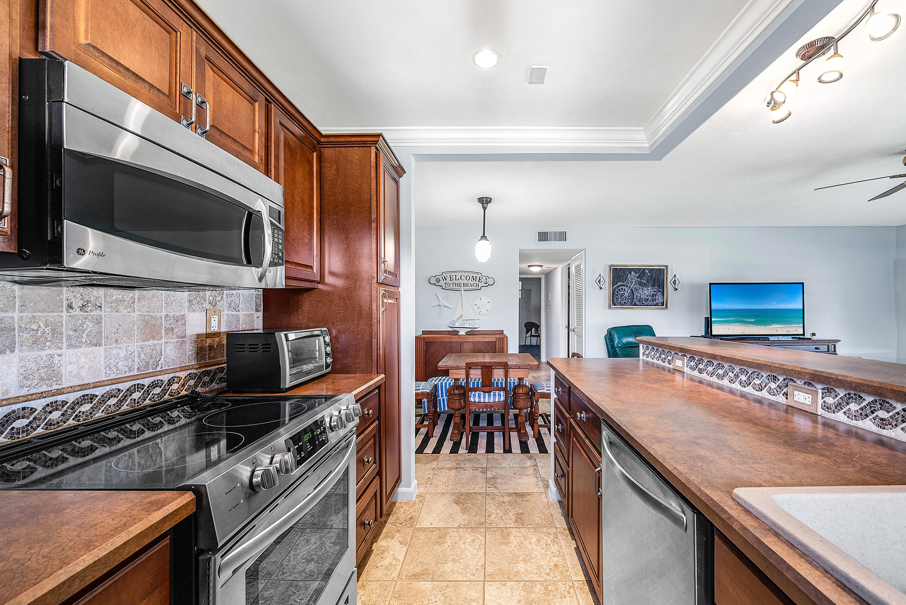 HIGH POINT OF DELRAY BEACH COND SEC II - Residential