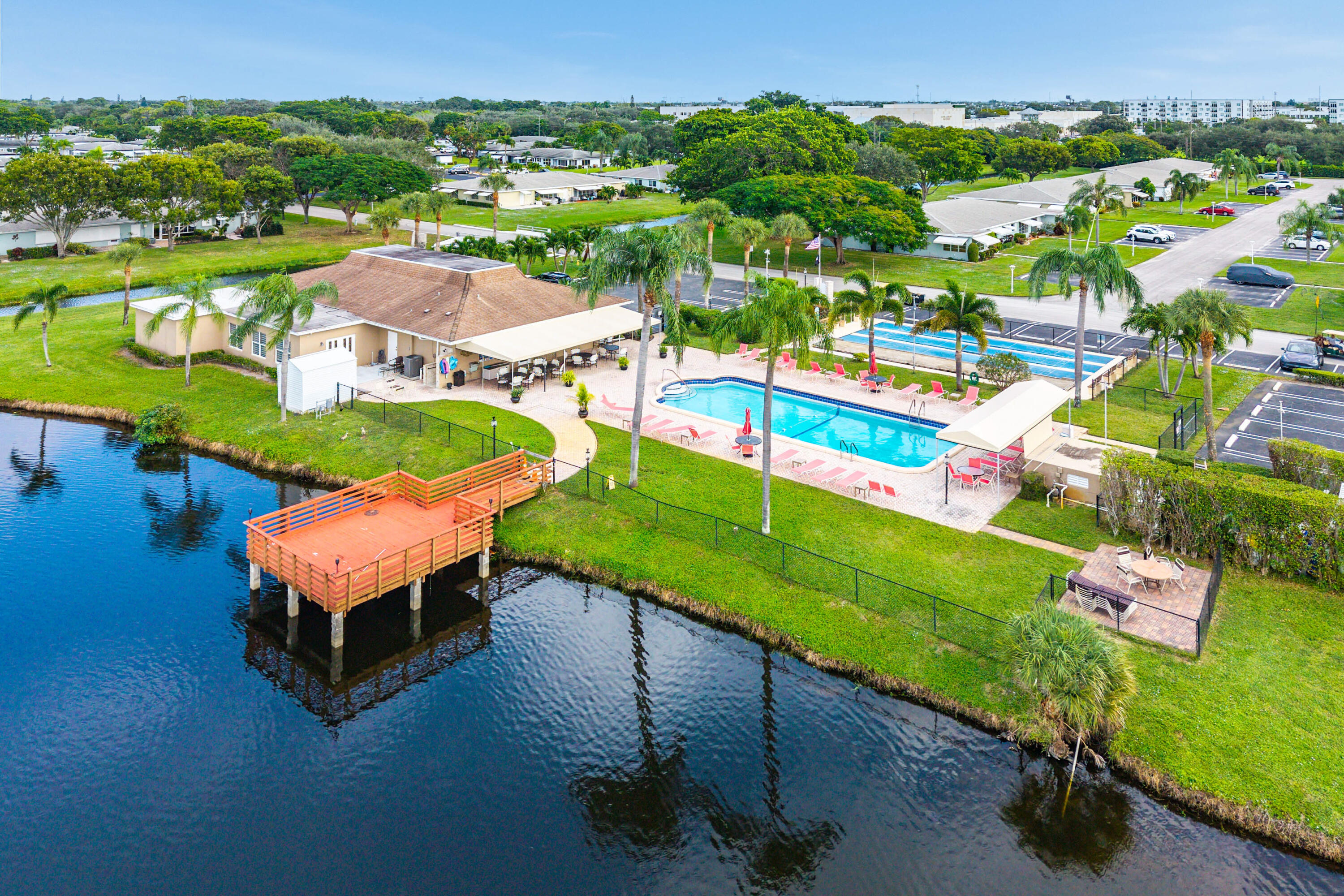 HIGH POINT OF DELRAY BEACH COND SEC II - Residential
