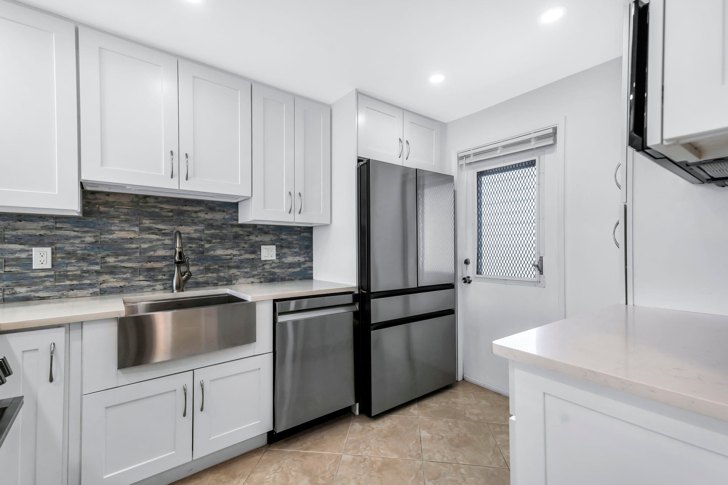 2651 S PALM AIRE Drive 410