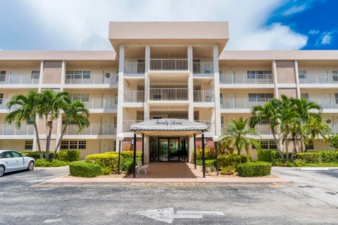 Tiny photo for 2651 S PALM AIRE Drive #410, Pompano Beach, FL 33069 (MLS # B26071967)