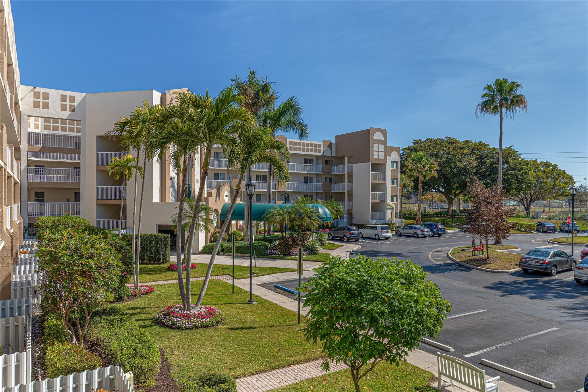 SOUTHAMPTON @ KINGS POINT - Residential