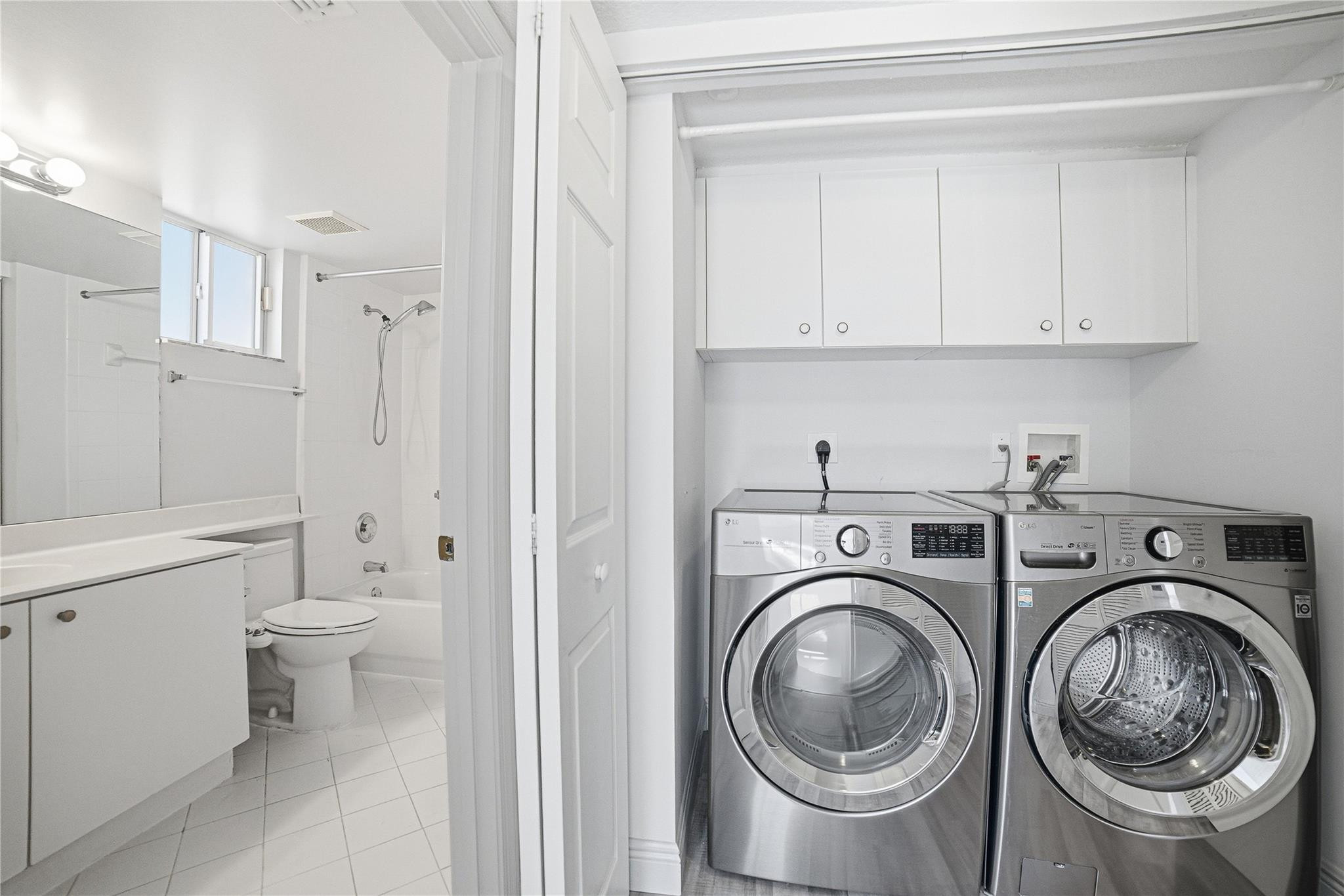 SOUTHAMPTON @ KINGS POINT - Residential