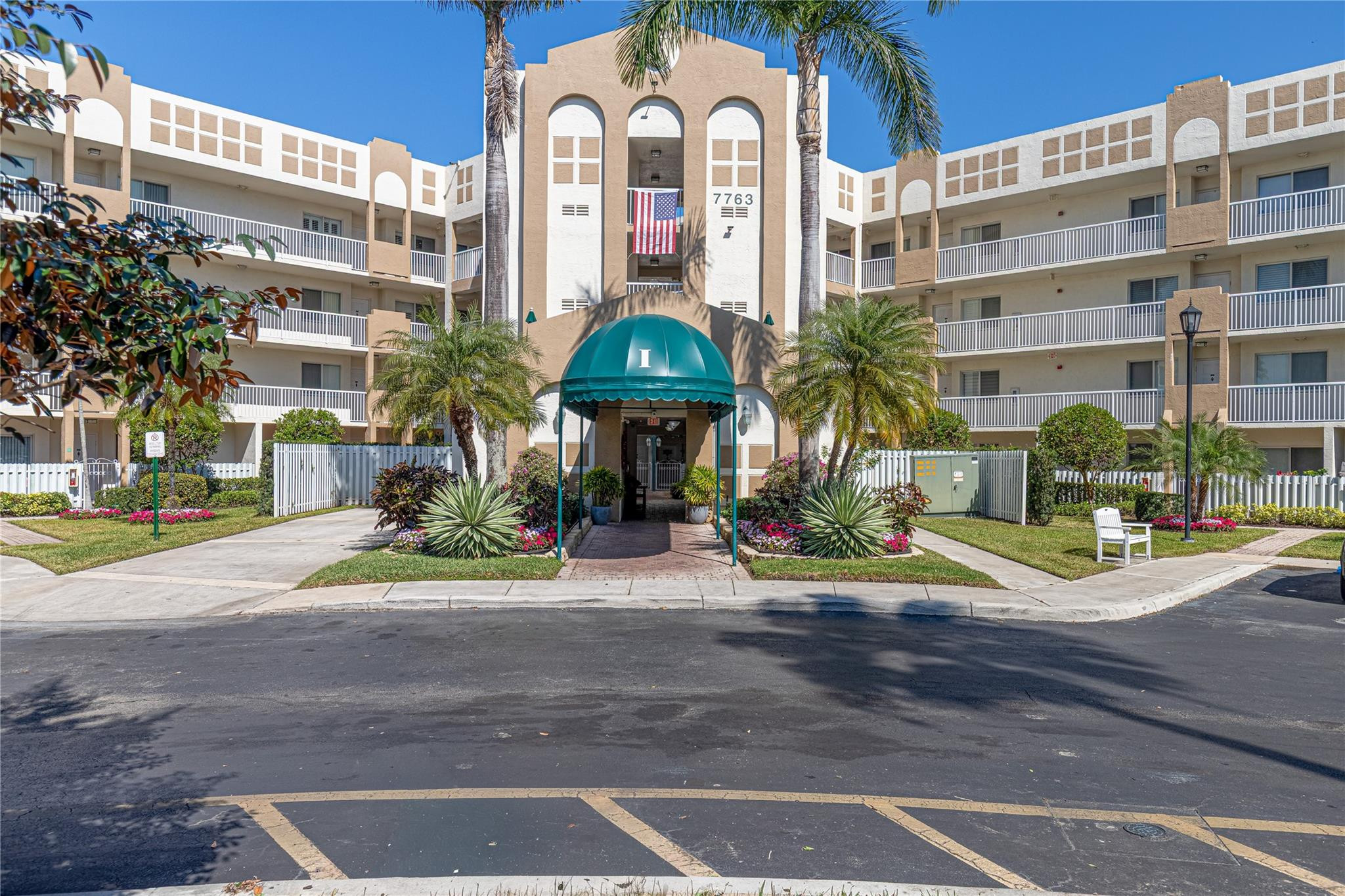 SOUTHAMPTON @ KINGS POINT - Residential