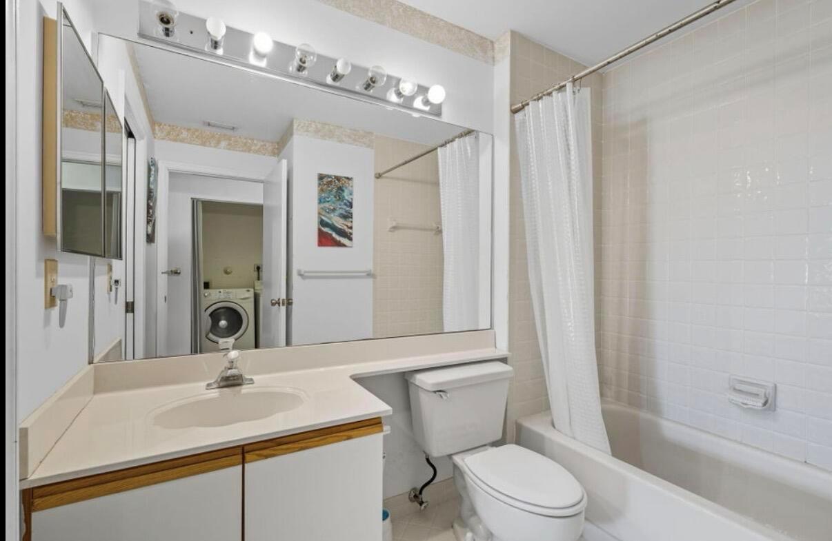 WELLINGTON PLACE OF WELLI - Residential Lease