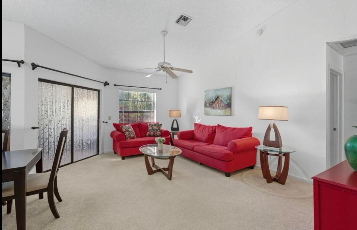 WELLINGTON PLACE OF WELLINGTON - Residential Lease