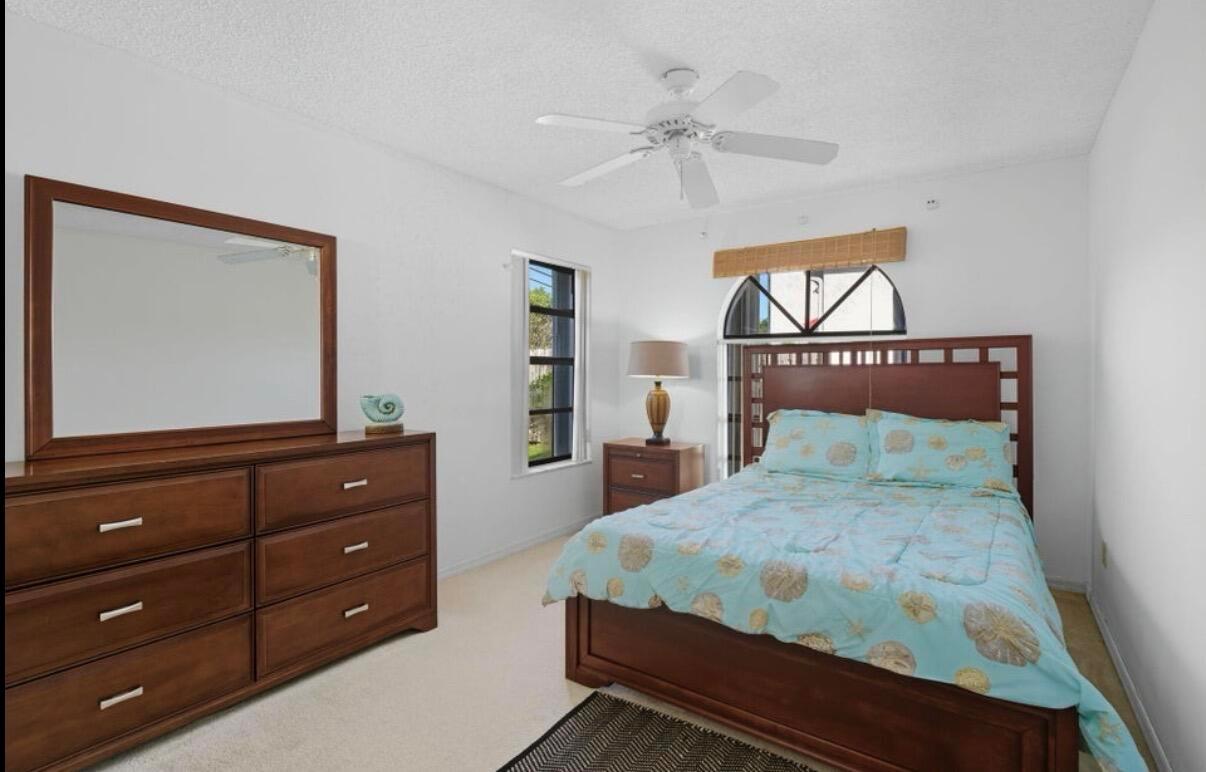 WELLINGTON PLACE OF WELLI - Residential Lease