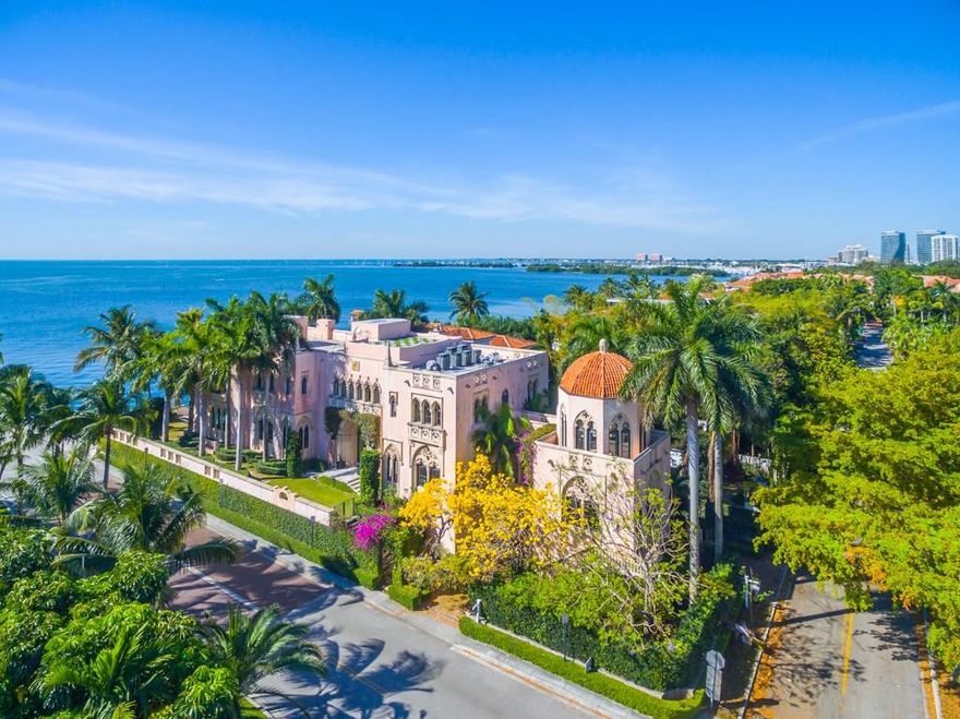 This is an Auction scheduled for May 18th at 11am, Onsite. Price Listed is Minimum Bid and used for Listing Purposes Only - This Unique Home will be Sold to the Highest Bidder at or above a Bid Price of $5.6 Million! (Last List Price was $7.9 Million!)Please Contact us for Details and Terms - Subject to All Terms of Sale.Once in a Lifetime Opportunity...Vizcaya-like Bayfront Estate, Palatial Great Hall, Grand Fireplaces, Vaulted Ceilings, Stone Floors, Magnificent Keystone-Edged Pool, Stunning Views!