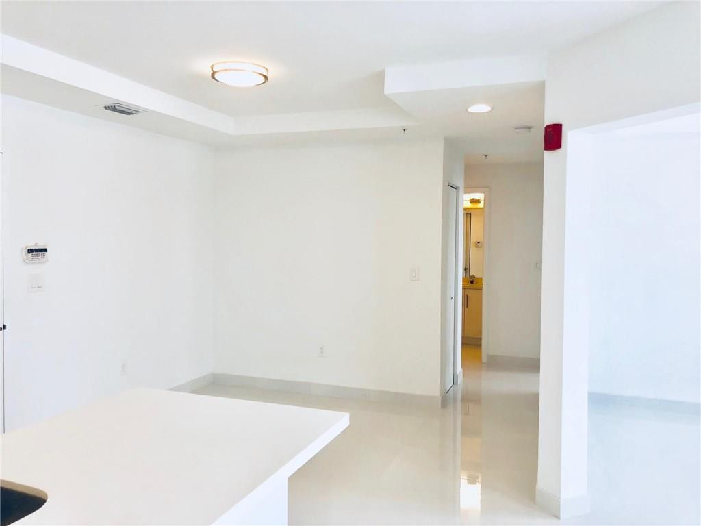 Aventura Weitzer Place - Residential