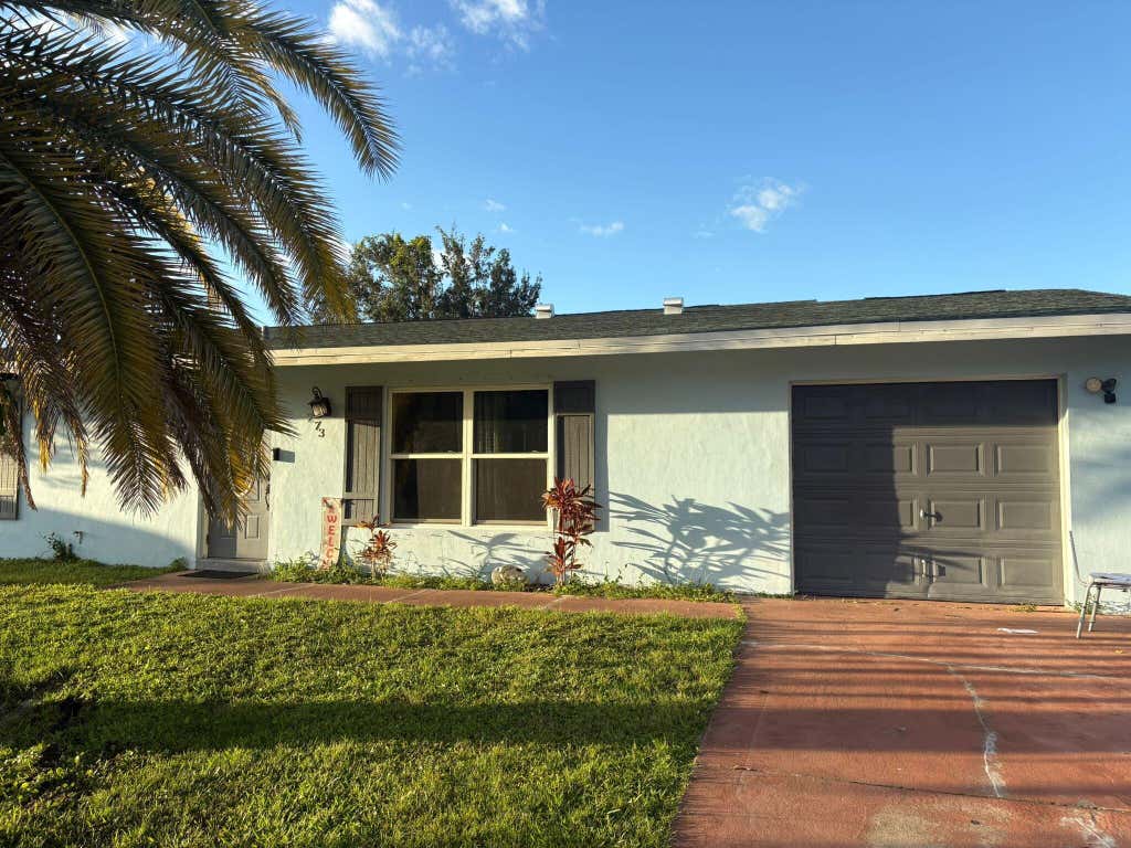 Photo of 273 SW Reynolds Avenue, Port Saint Lucie, FL 34983 (MLS # R11132049)