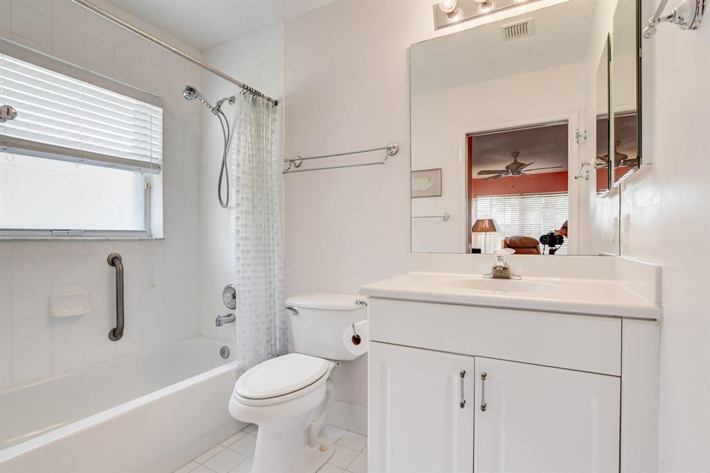 CASCADE LAKES - Residential