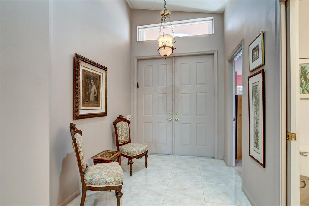 CASCADE LAKES - Residential