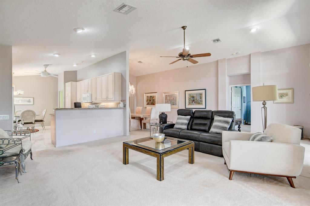 CASCADE LAKES - Residential