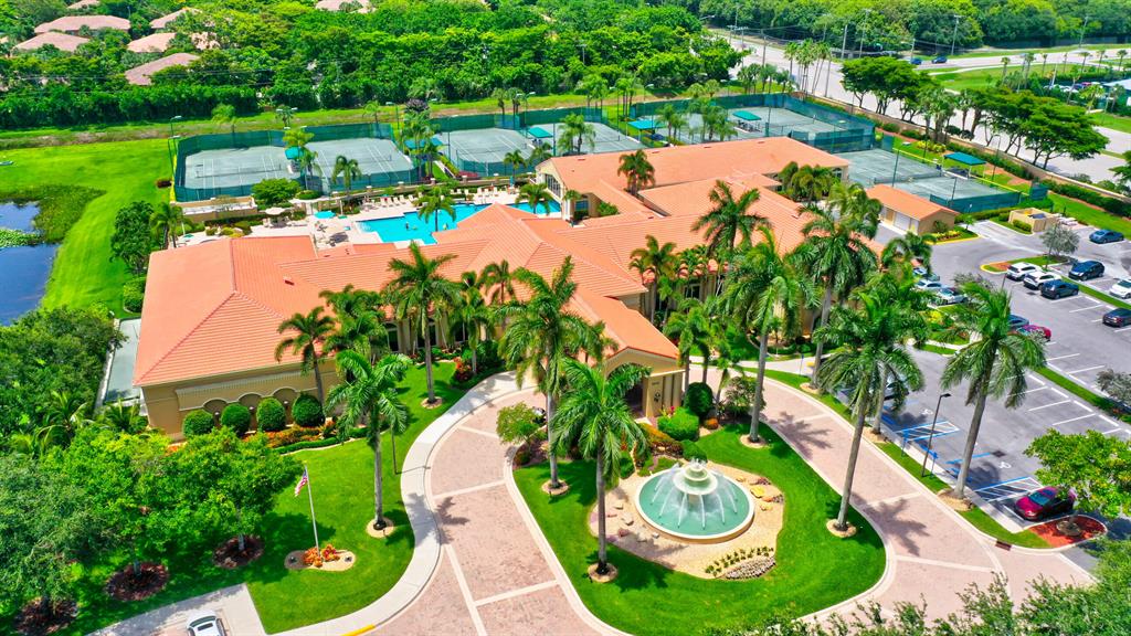 CASCADE LAKES - Residential