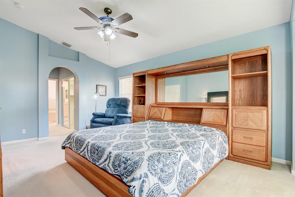 CASCADE LAKES - Residential