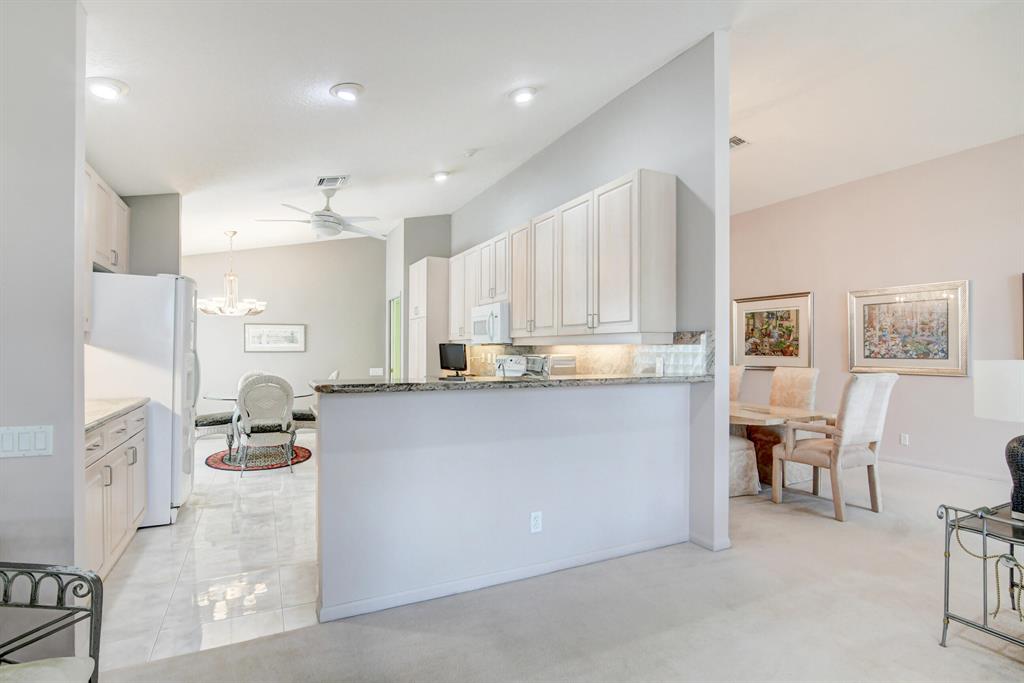 CASCADE LAKES - Residential