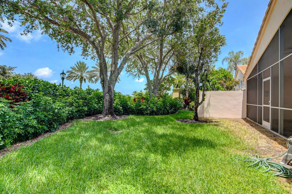 CASCADE LAKES - Residential