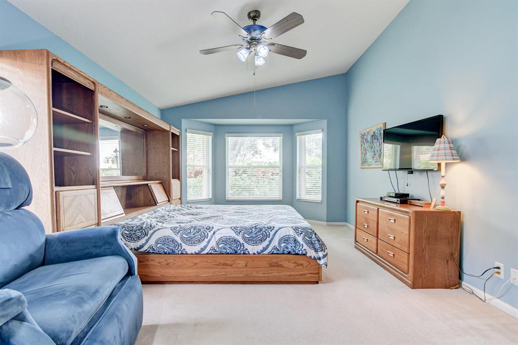 CASCADE LAKES - Residential