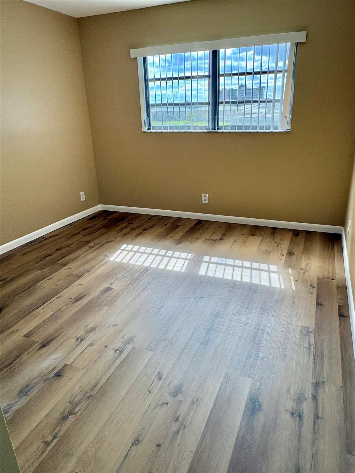 Fairways Of Coral Spgs Co - Residential Lease