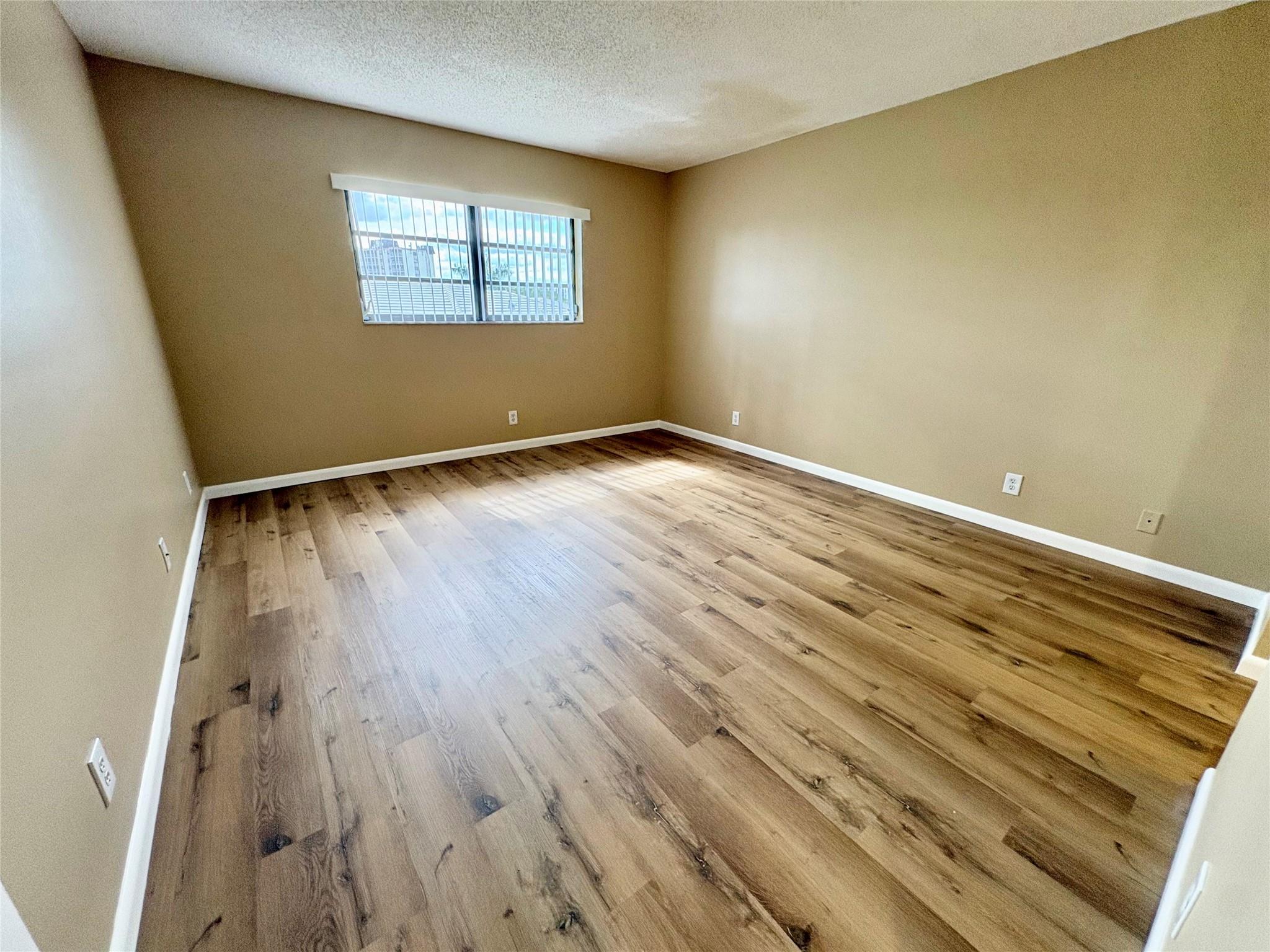 Fairways Of Coral Spgs Co - Residential Lease