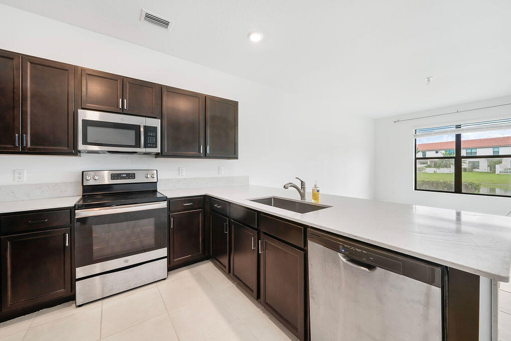 MEDITERRANEA - Residential Lease
