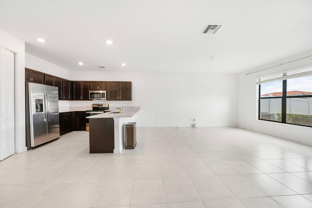 MEDITERRANEA - Residential Lease
