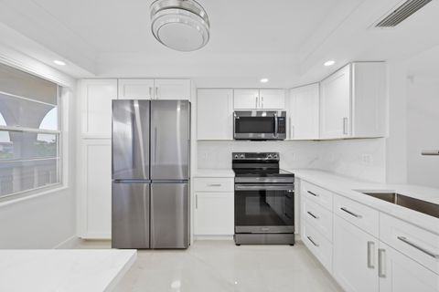 Tiny photo for 3204 Portofino Point #B4, Coconut Creek, FL 33066 (MLS # B26022282)