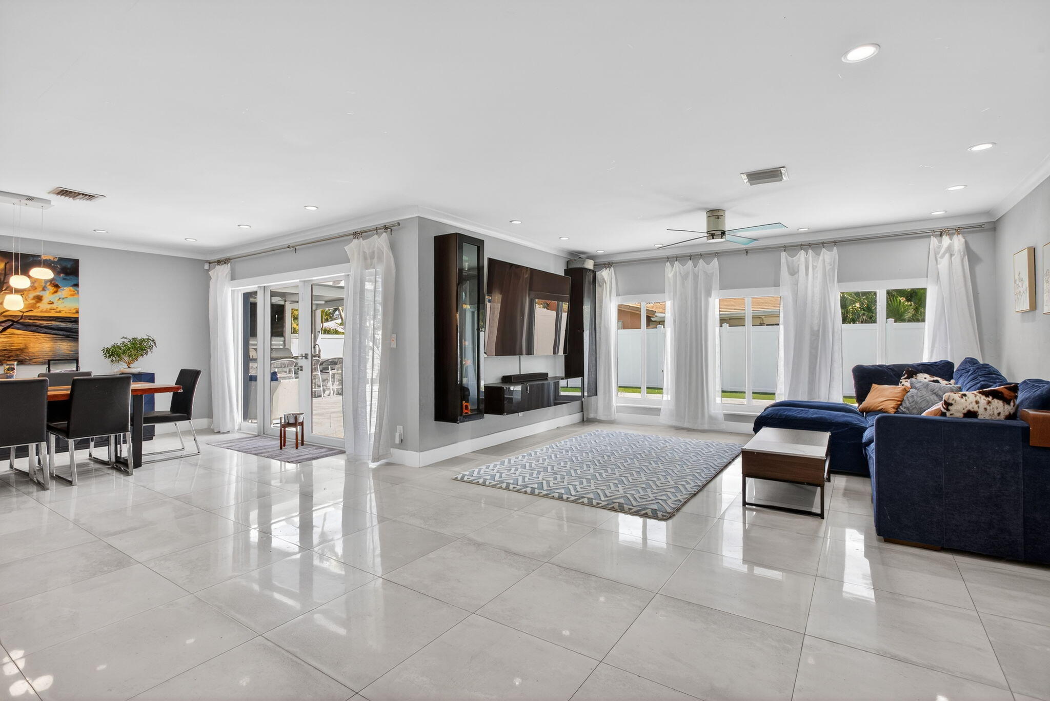 CORAL RIDGE COUNTRY CLUB - Residential