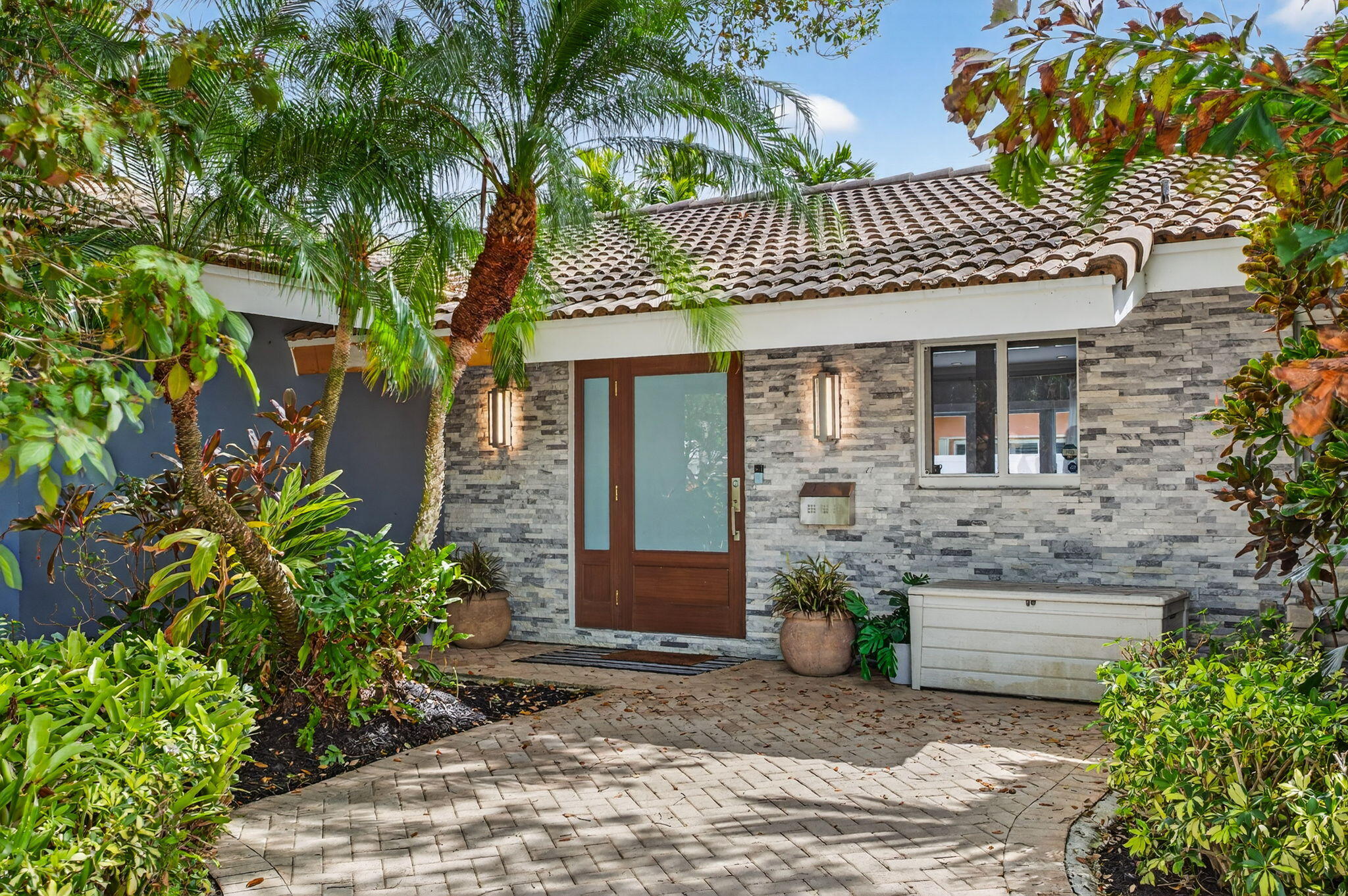 CORAL RIDGE COUNTRY CLUB - Residential