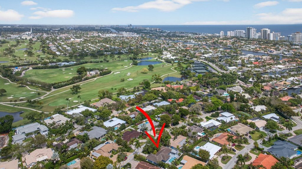 Photo of 2732 NE 35th Drive, Fort Lauderdale, FL 33308 (MLS # B26002075)