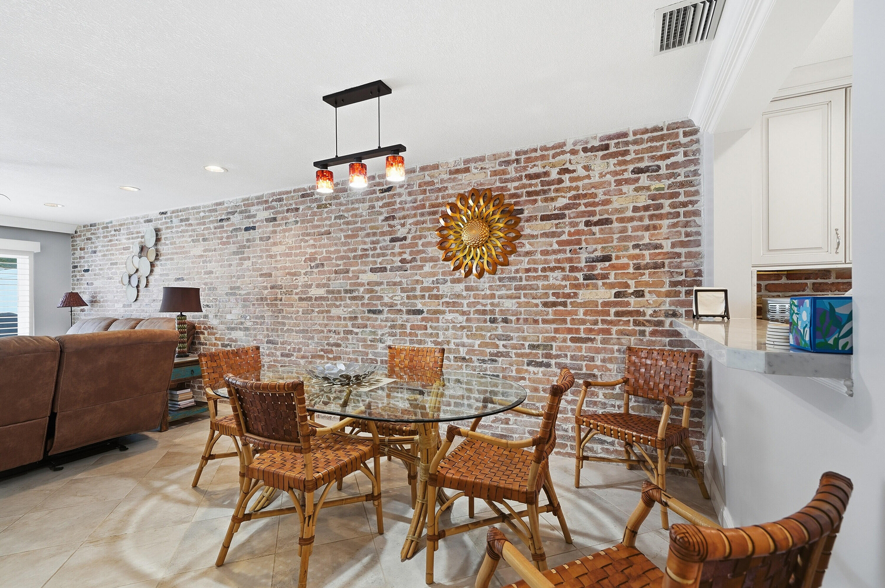 PARKSIDE CONDO - Residential Lease