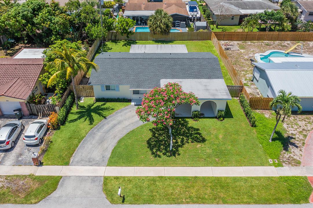 214 SW 3rd Street
