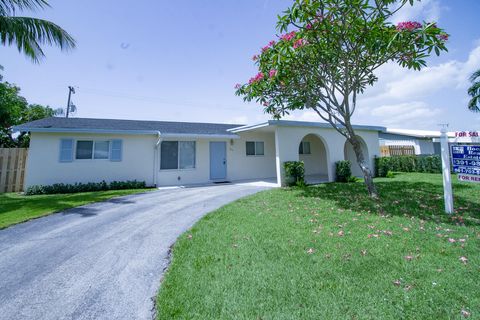 214 SW 3rd Street Boca Raton FL 33432