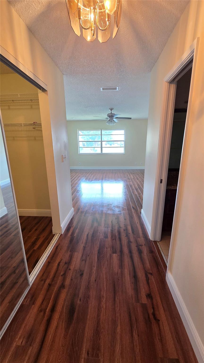 Holly Court At Woodmont - Residential
