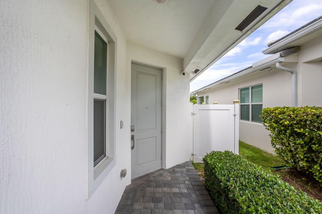 Photo of 4186 Marina Way, Deerfield Beach, FL 33064 (MLS # R11125748)