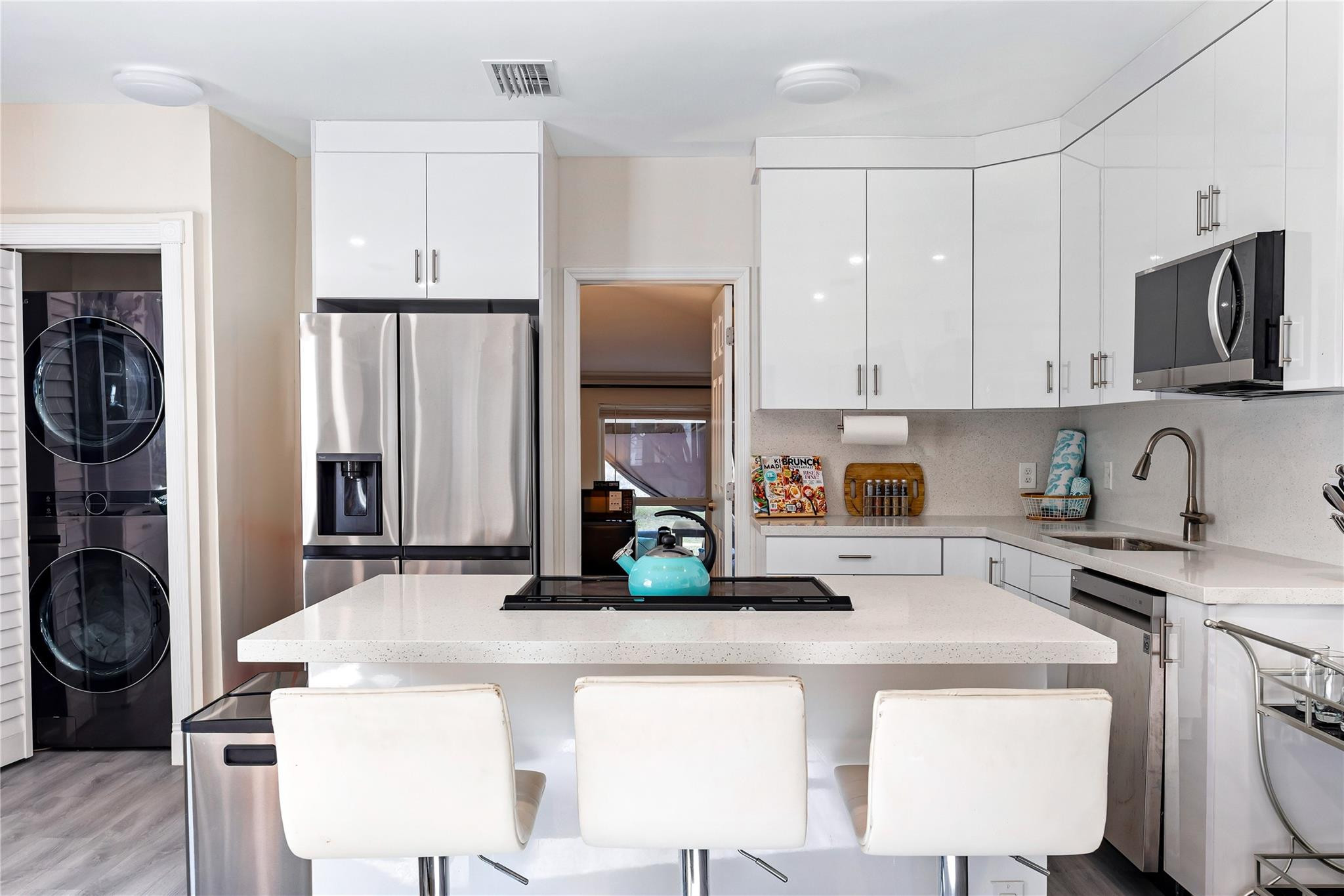 DANIA HEIGHTS EXT - Residential