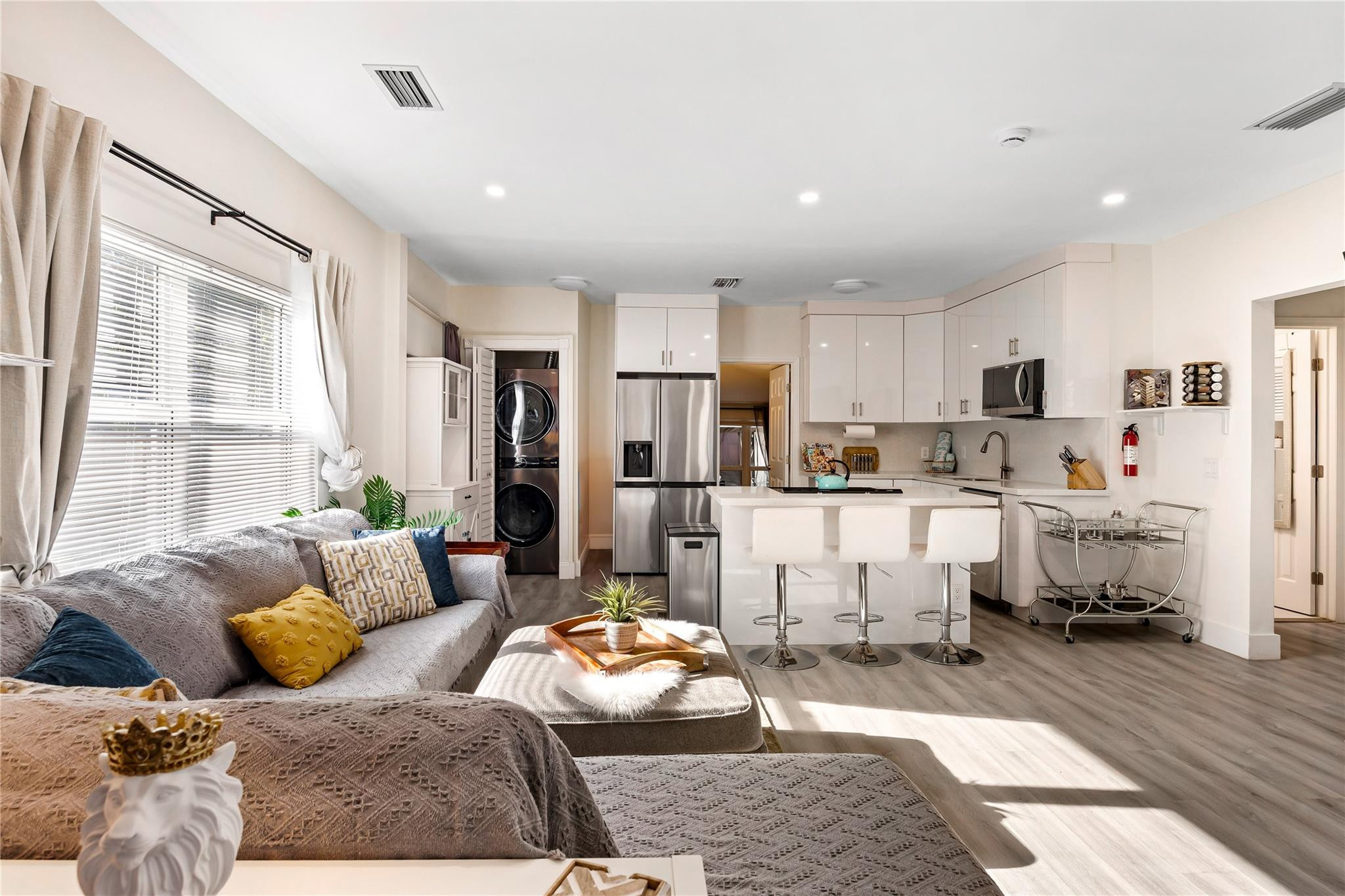 DANIA HEIGHTS EXT - Residential