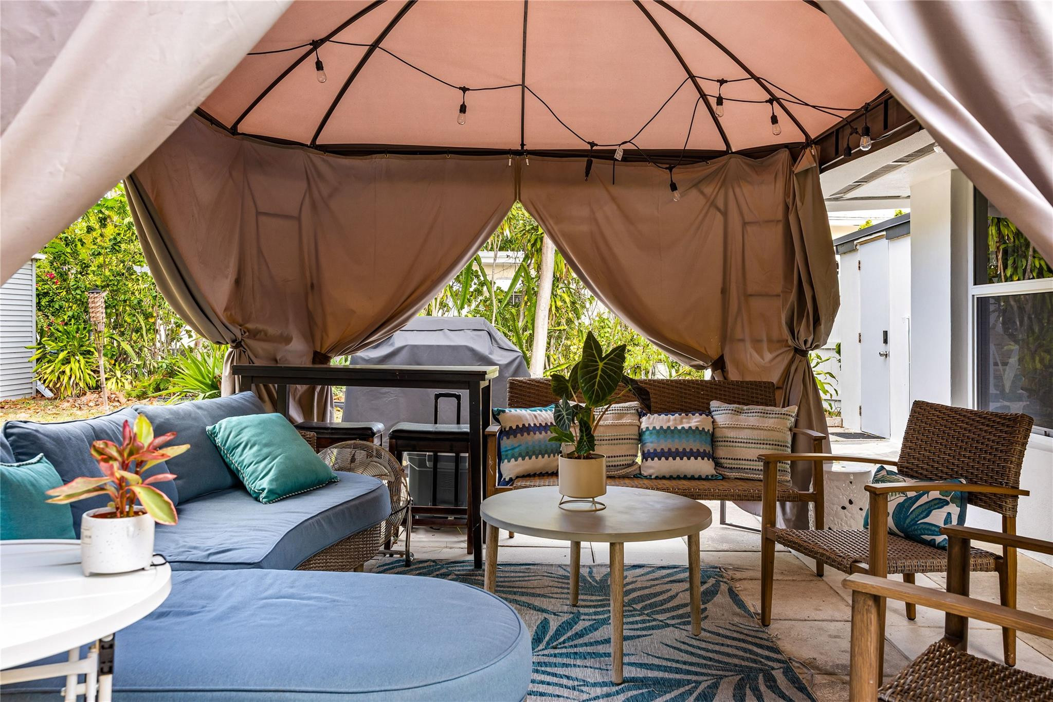 DANIA HEIGHTS EXT - Residential