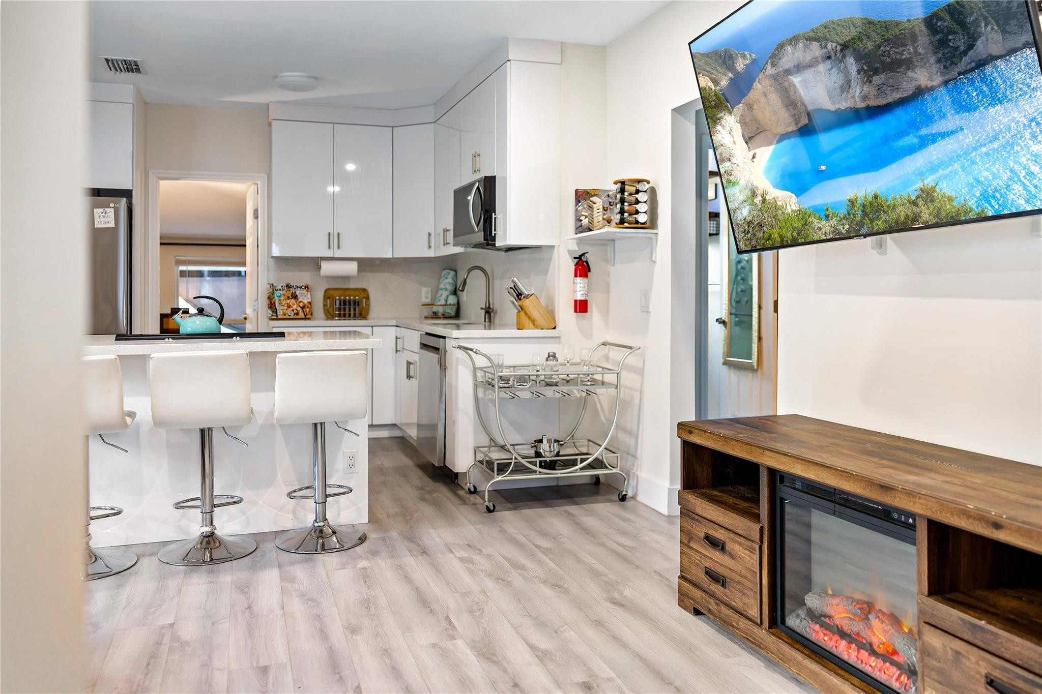 DANIA HEIGHTS EXT - Residential