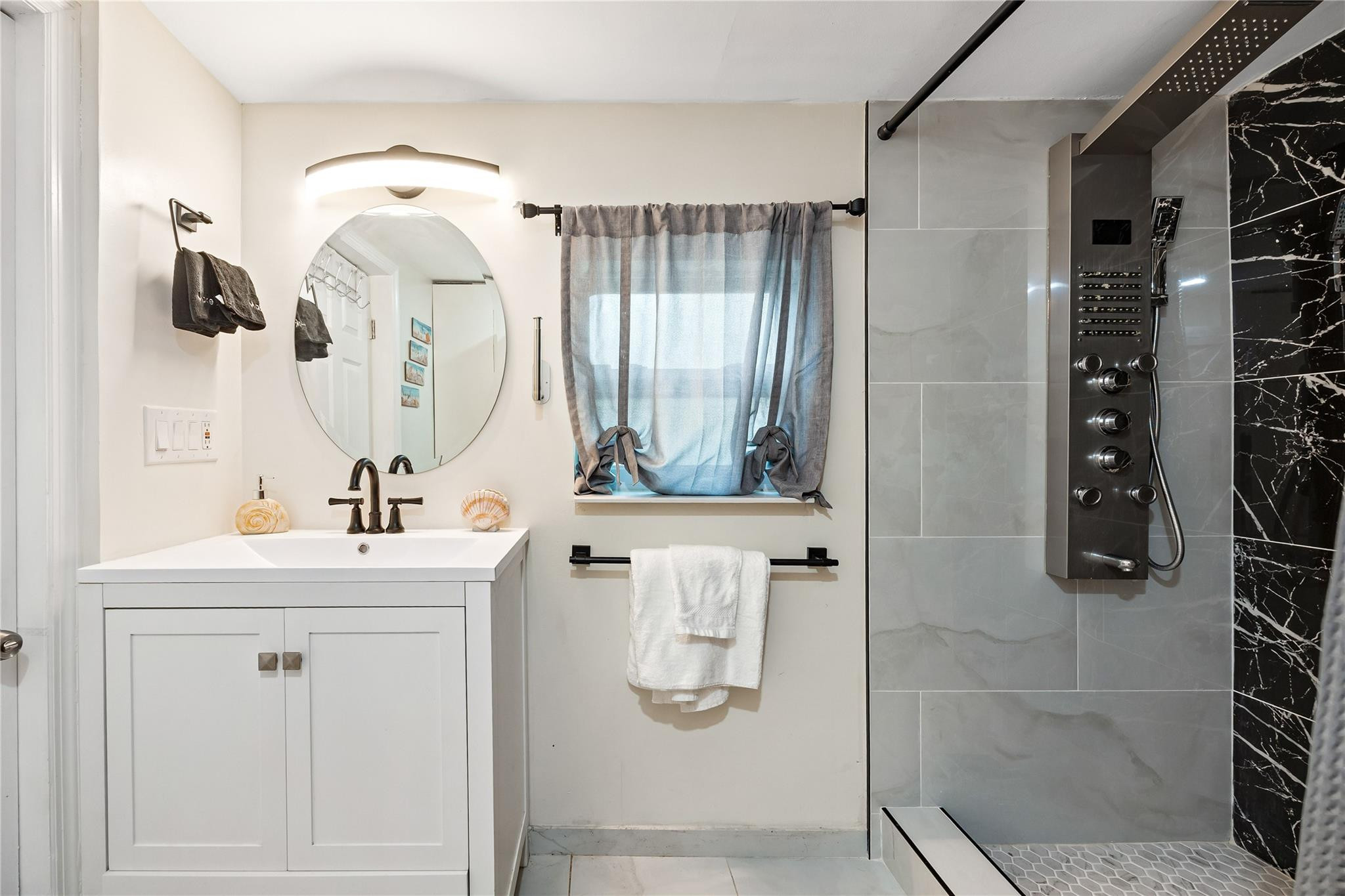 DANIA HEIGHTS EXT - Residential