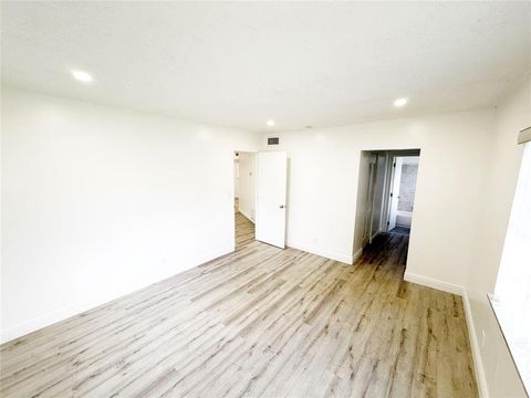 Tiny photo for 2710 Riverside Drive #201-A, Coral Springs, FL 33065 (MLS # B26054510)