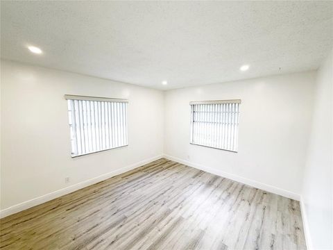 Tiny photo for 2710 Riverside Drive #201-A, Coral Springs, FL 33065 (MLS # B26054510)