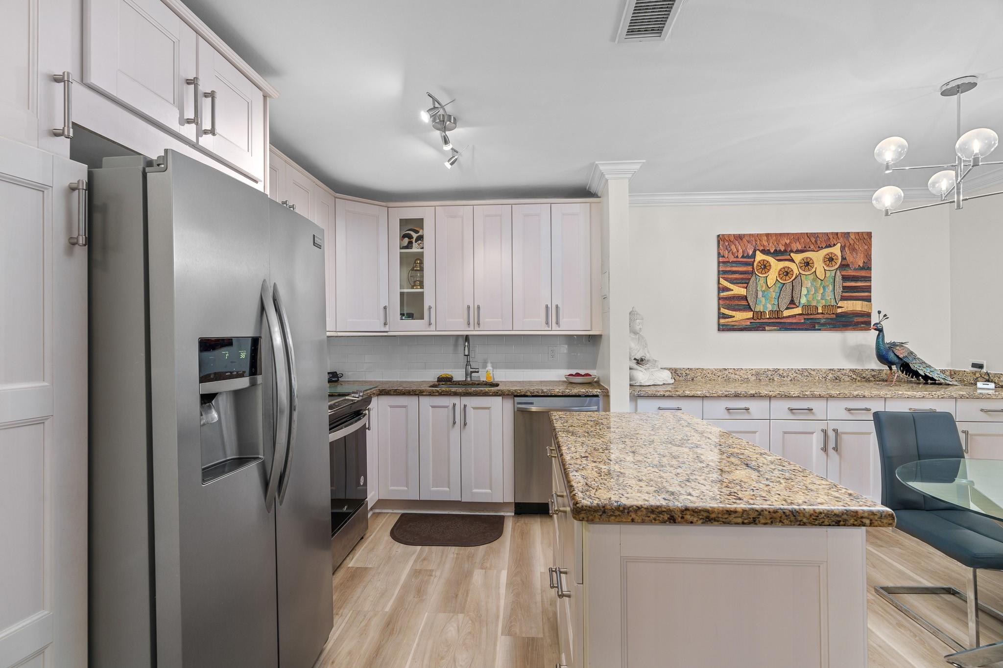 110 Cypress Club Dr 103