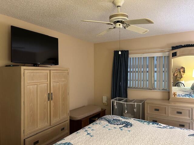 CYPRESS LAKES - Residential