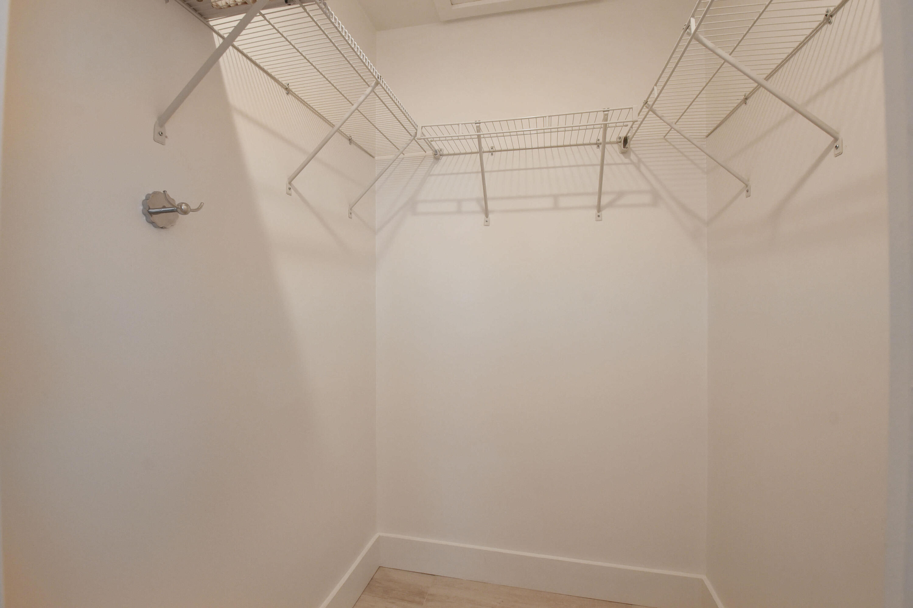 LAKE WORTH TOWN OF - Residential Lease