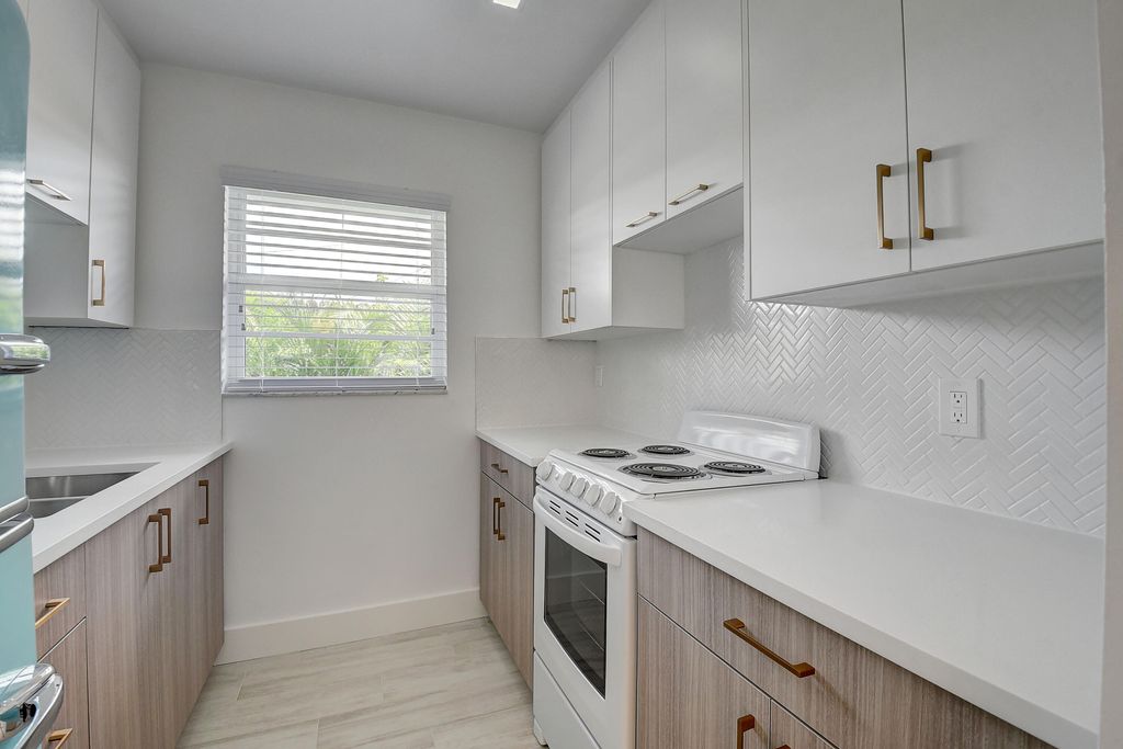 Photo of 502 N H Street #4, Lake Worth Beach, FL 33460 (MLS # R11166409)