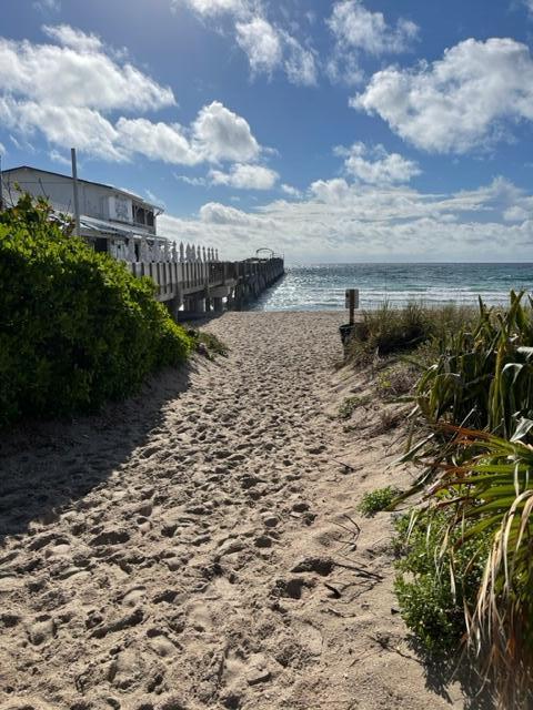 LAKE WORTH TOWN OF - Residential Lease