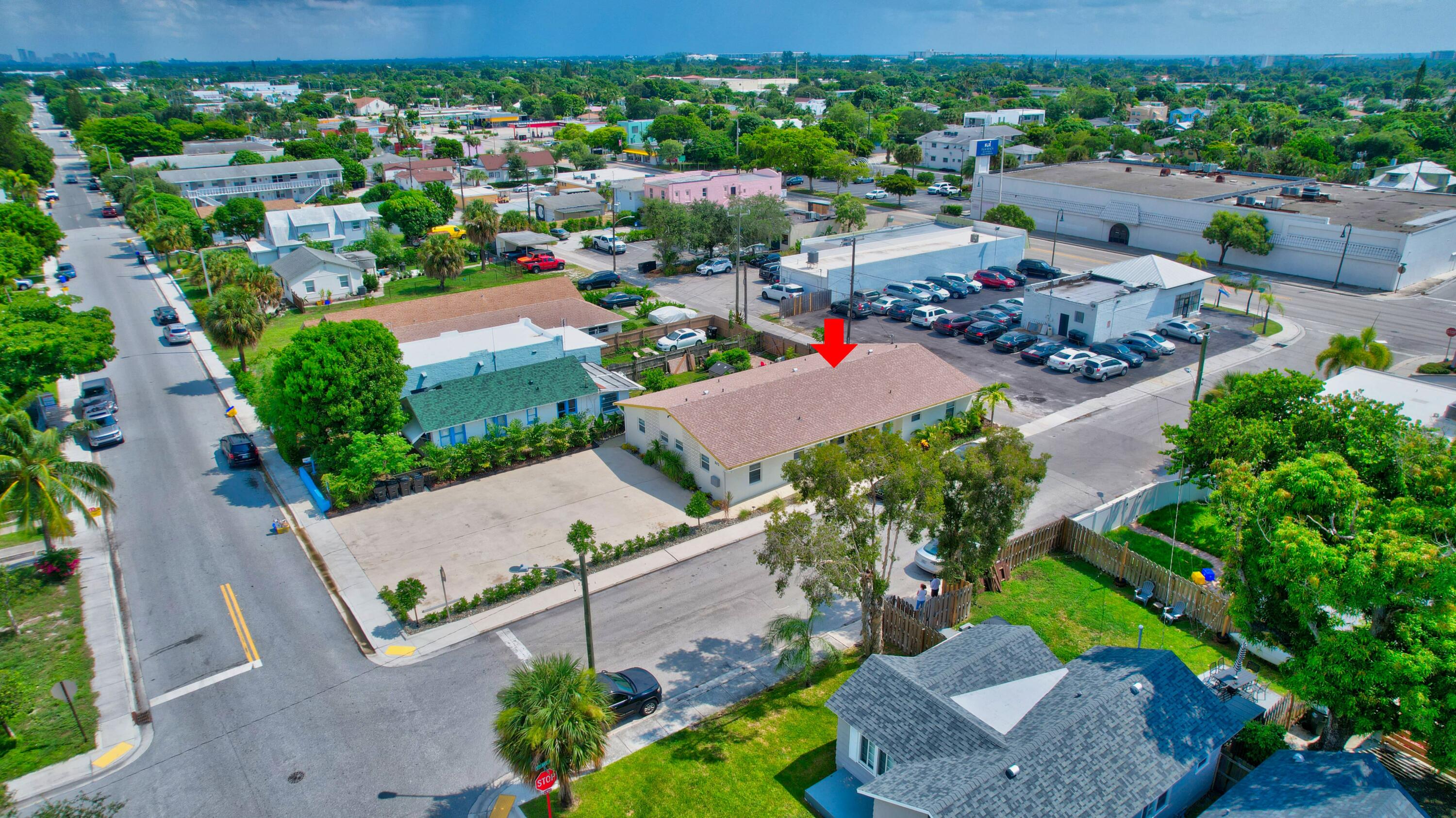 LAKE WORTH TOWN OF - Residential Lease