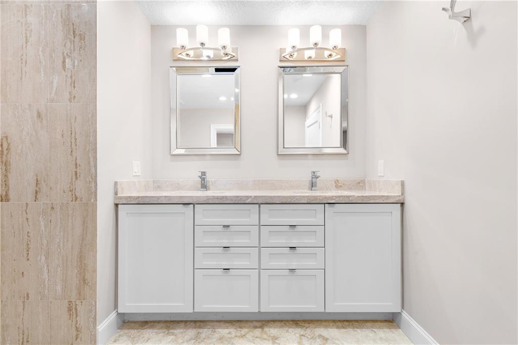 Sunrise Key 45-6 B - Residential