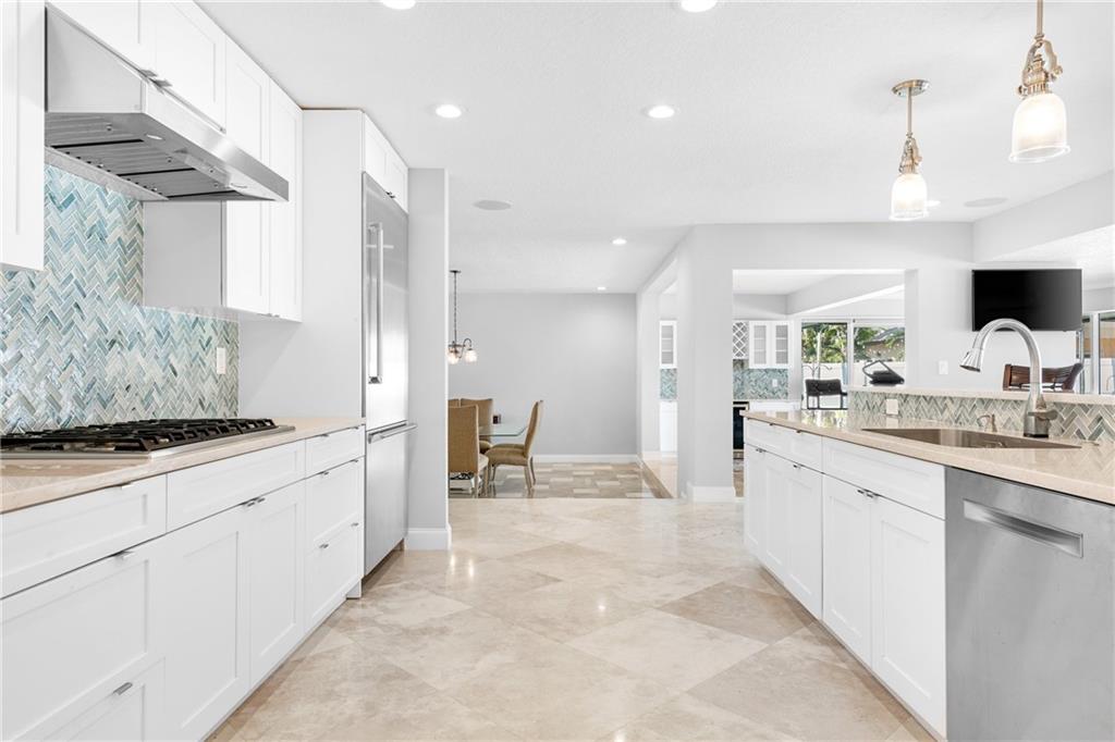 Sunrise Key 45-6 B - Residential