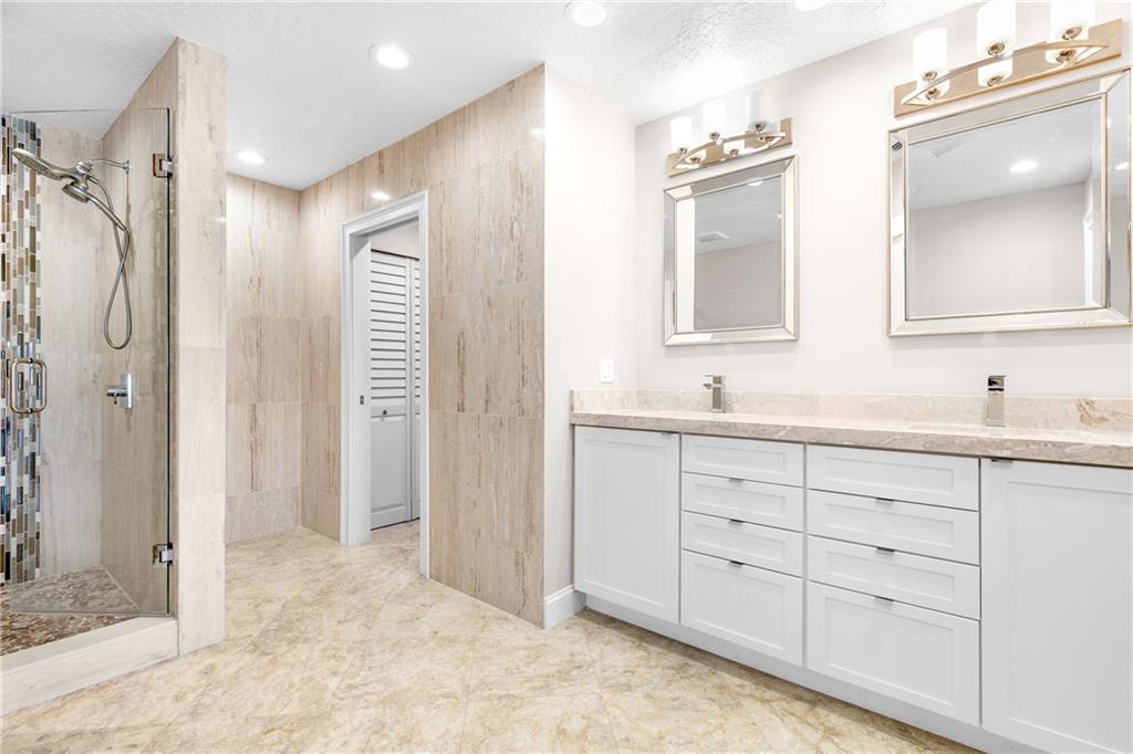 Sunrise Key 45-6 B - Residential